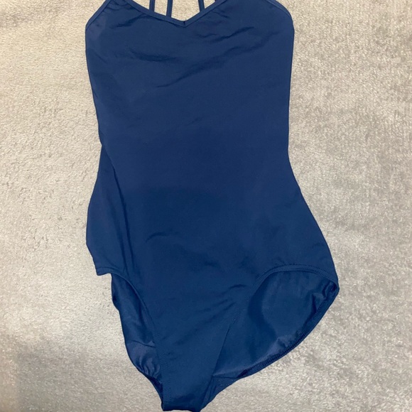 Beautiful one piece !! Worn once - Picture 2 of 3